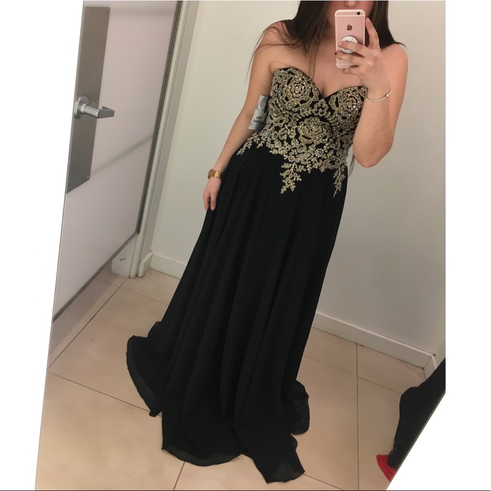 Prom dress